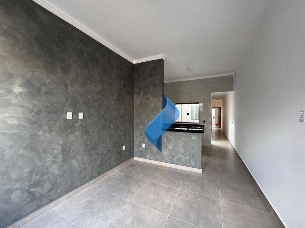 Casa à venda com 2 quartos, 60m² - Foto 1