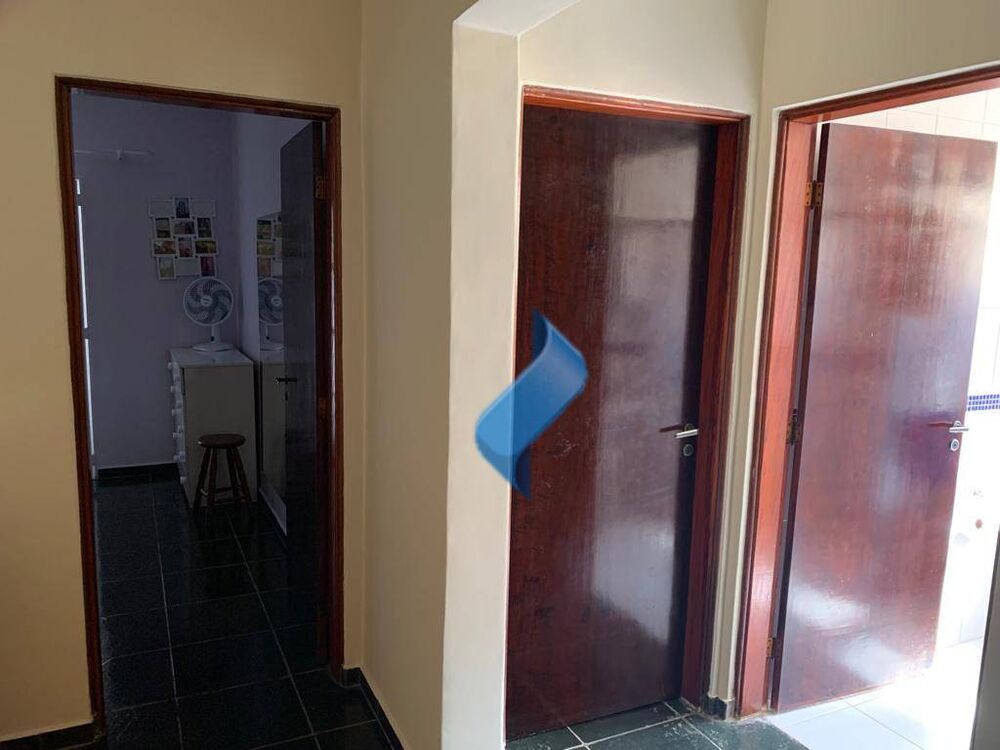Casa, 4 quartos, 258 m² - Foto 19