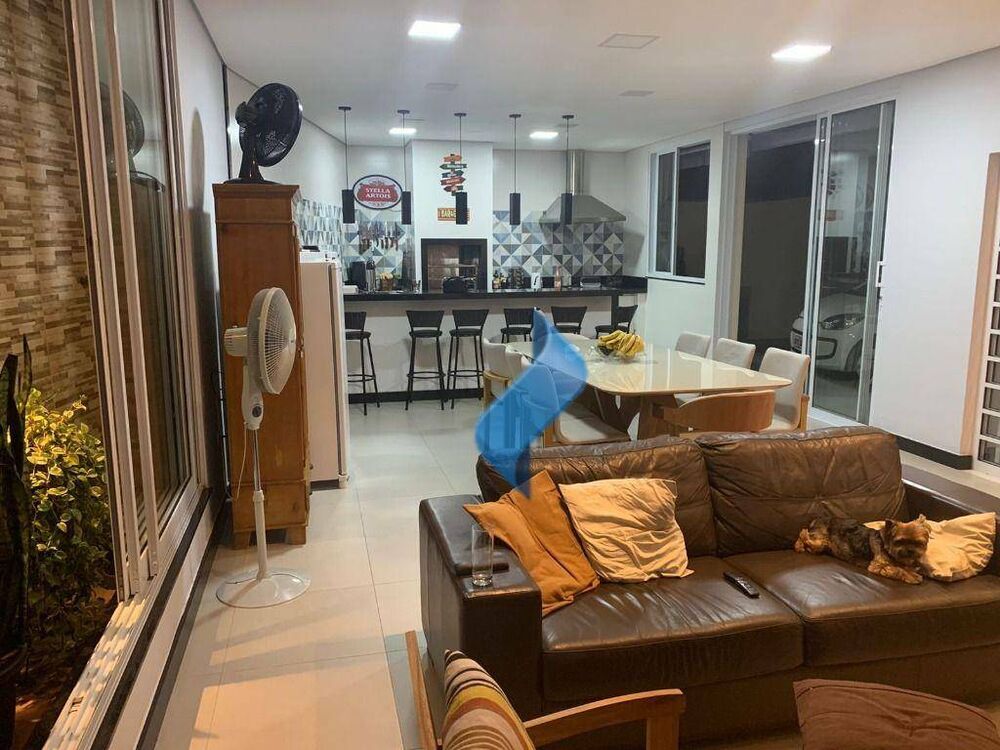 Casa, 4 quartos, 258 m² - Foto 14