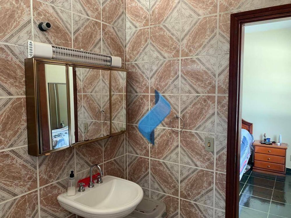 Casa, 4 quartos, 258 m² - Foto 16