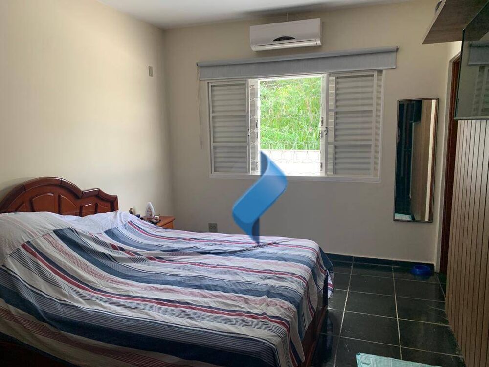 Casa, 4 quartos, 258 m² - Foto 11