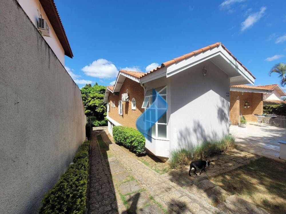 Casa, 4 quartos, 330 m² - Foto 1