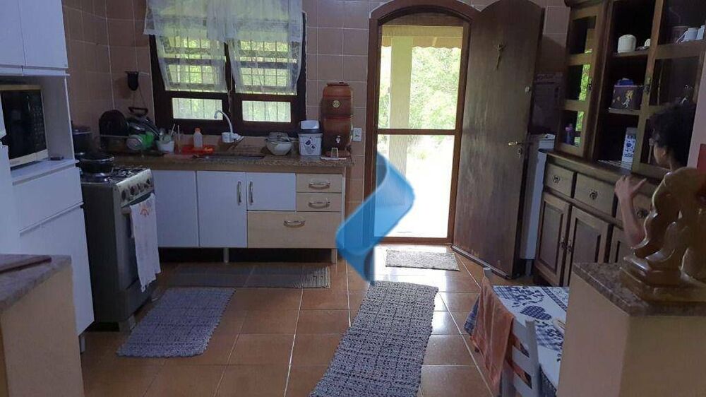 Chácara à venda com 4 quartos, 320m² - Foto 3