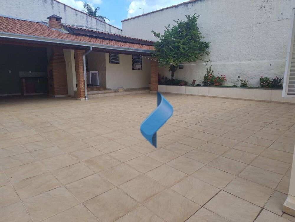 Casa, 3 quartos, 196 m² - Foto 1