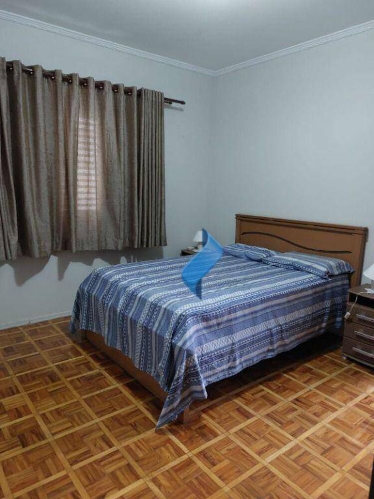 Casa à venda com 3 quartos, 271m² - Foto 7