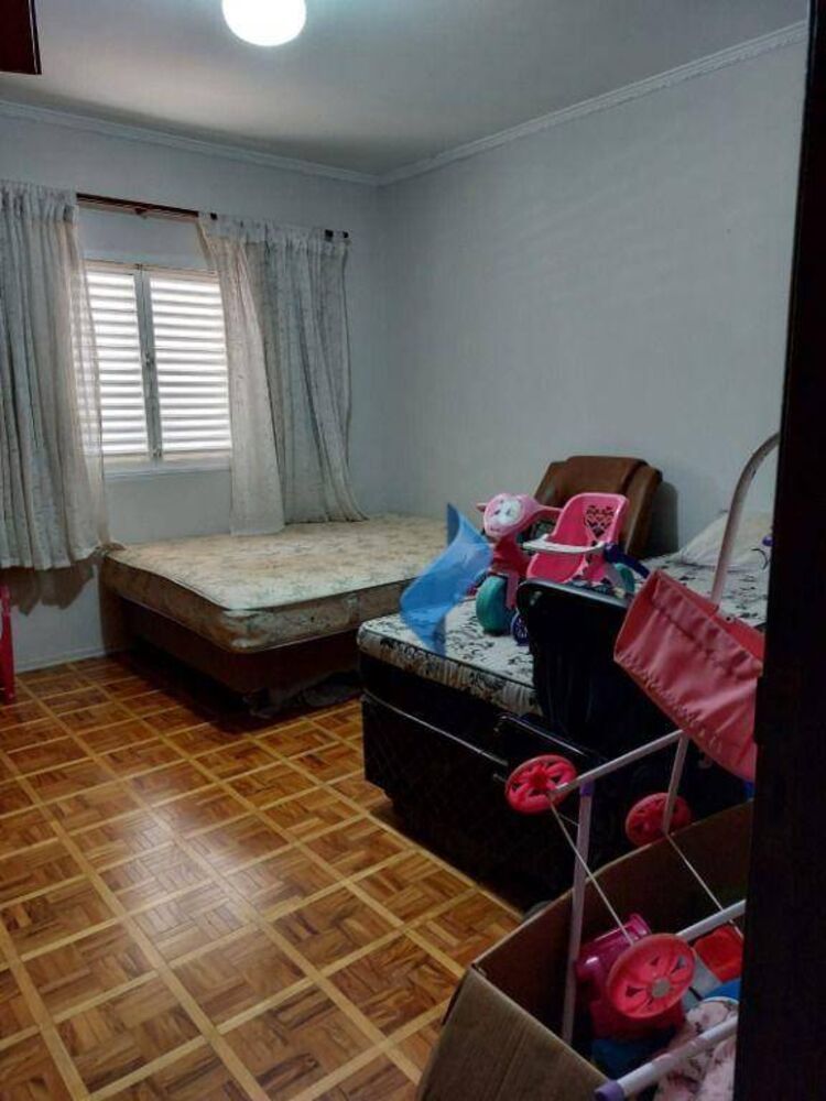 Casa à venda com 3 quartos, 271m² - Foto 4