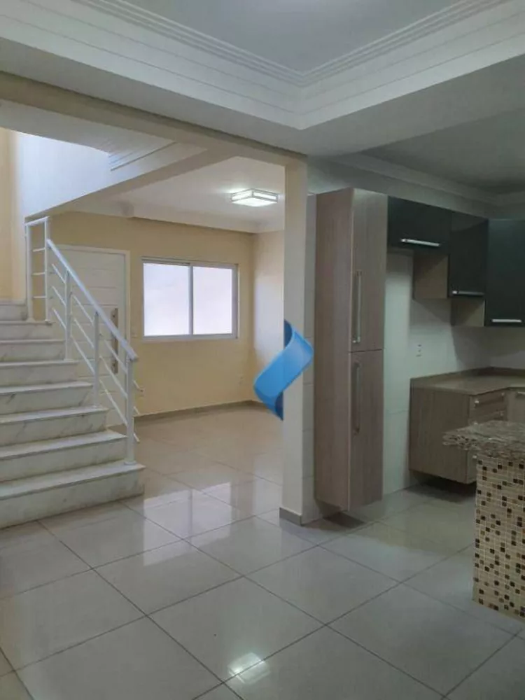 Casa, 3 quartos, 219 m² - Foto 9