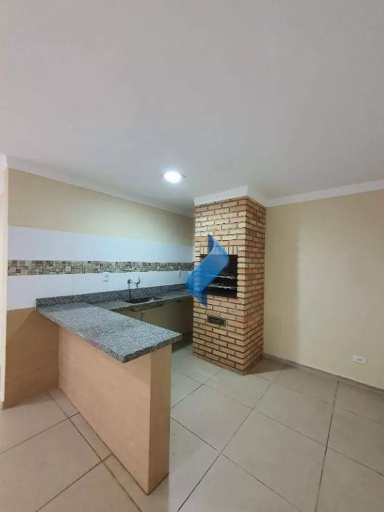 Casa, 3 quartos, 219 m² - Foto 1