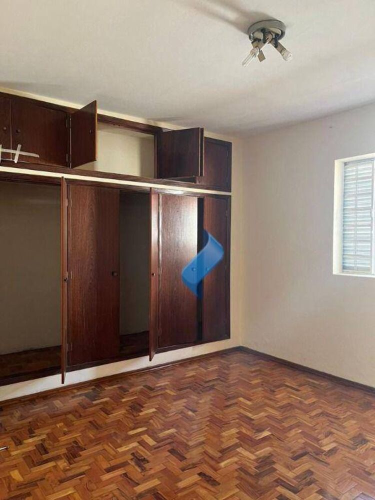 Casa à venda com 3 quartos, 177m² - Foto 3