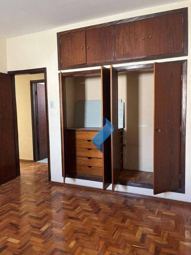 Casa à venda com 3 quartos, 177m² - Foto 5