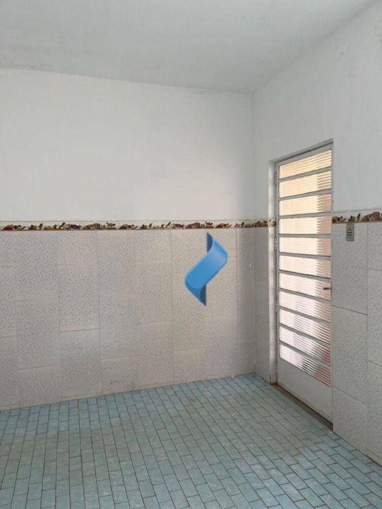 Casa à venda com 3 quartos, 177m² - Foto 2