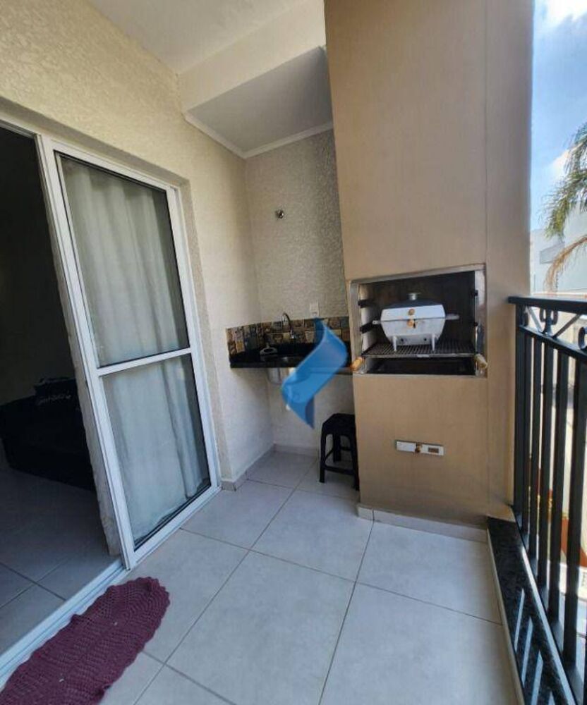 Apartamento à venda com 2 quartos, 70m² - Foto 4