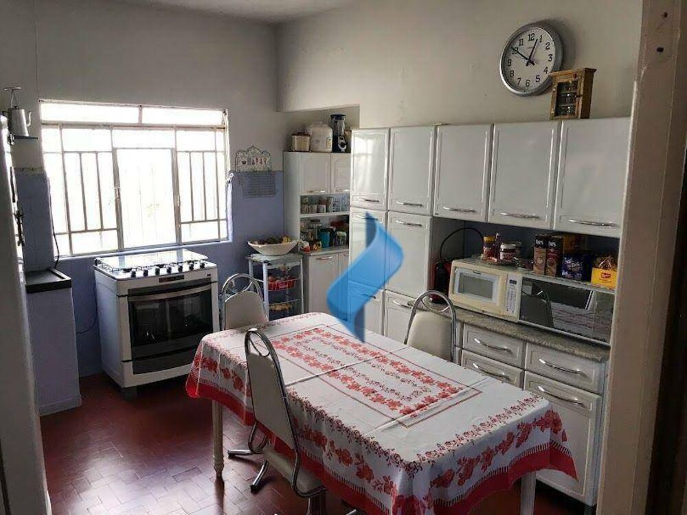 Casa à venda com 2 quartos, 274m² - Foto 2