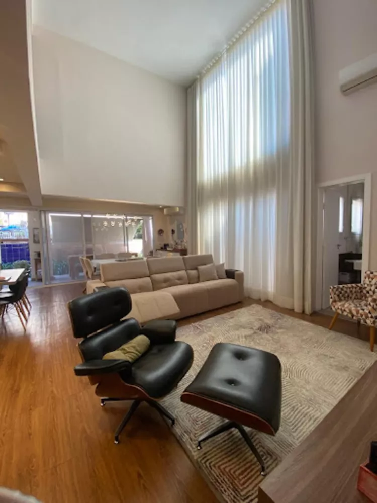 Casa de Condomínio à venda com 4 quartos, 321m² - Foto 3