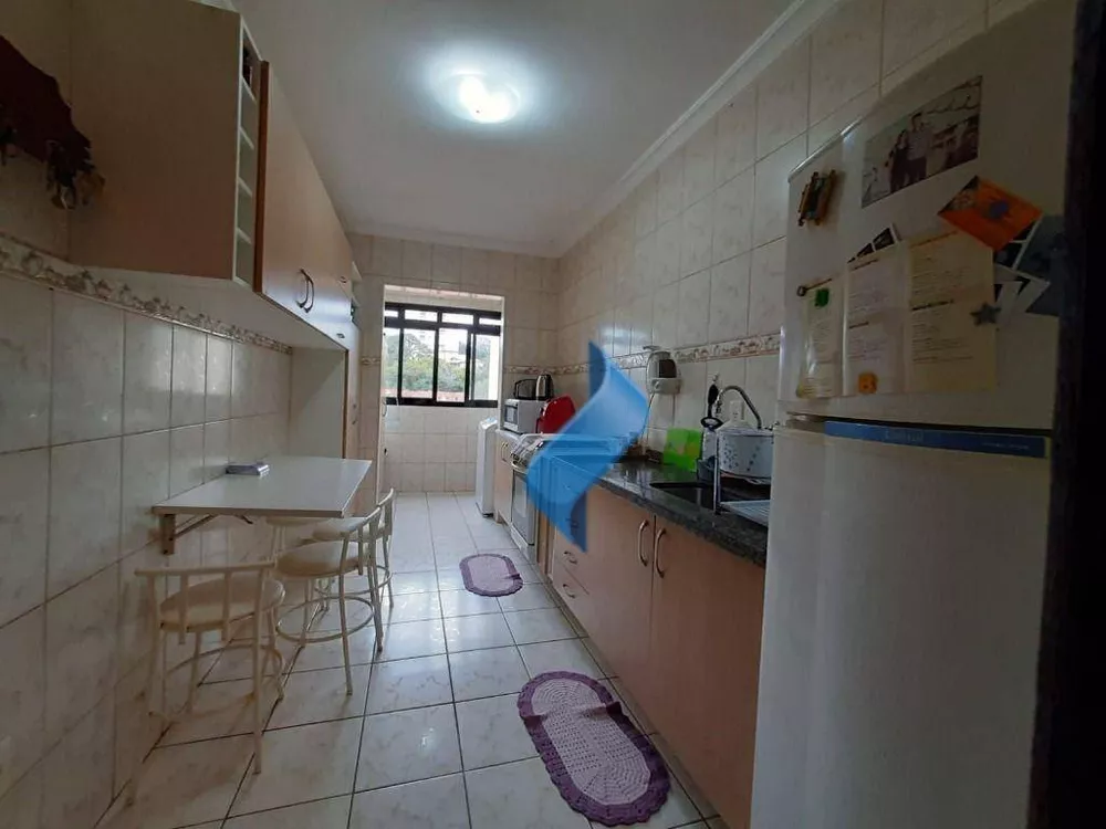 Apartamento à venda com 2 quartos, 65m² - Foto 3