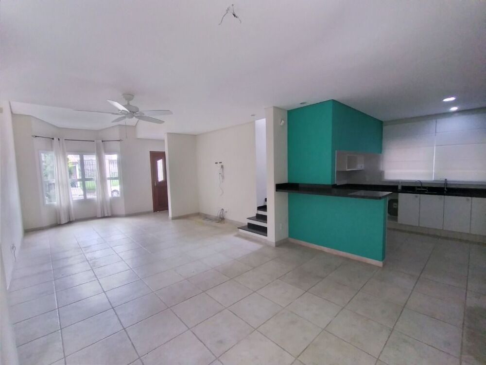 Casa, 3 quartos, 216 m² - Foto 2