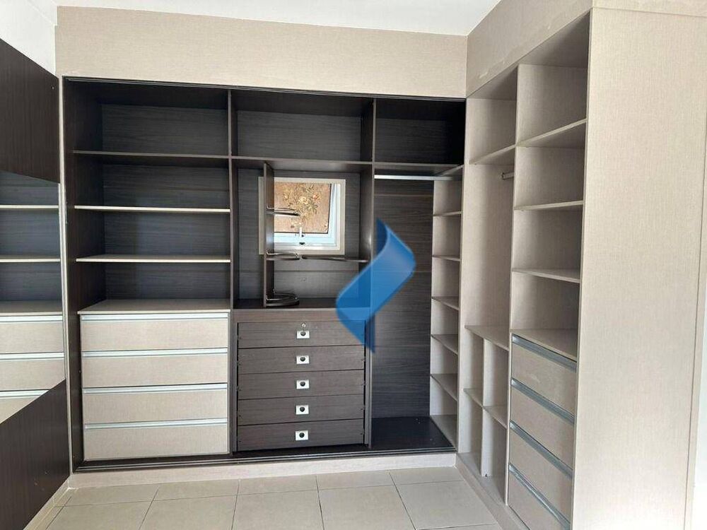 Apartamento à venda com 3 quartos, 128m² - Foto 2