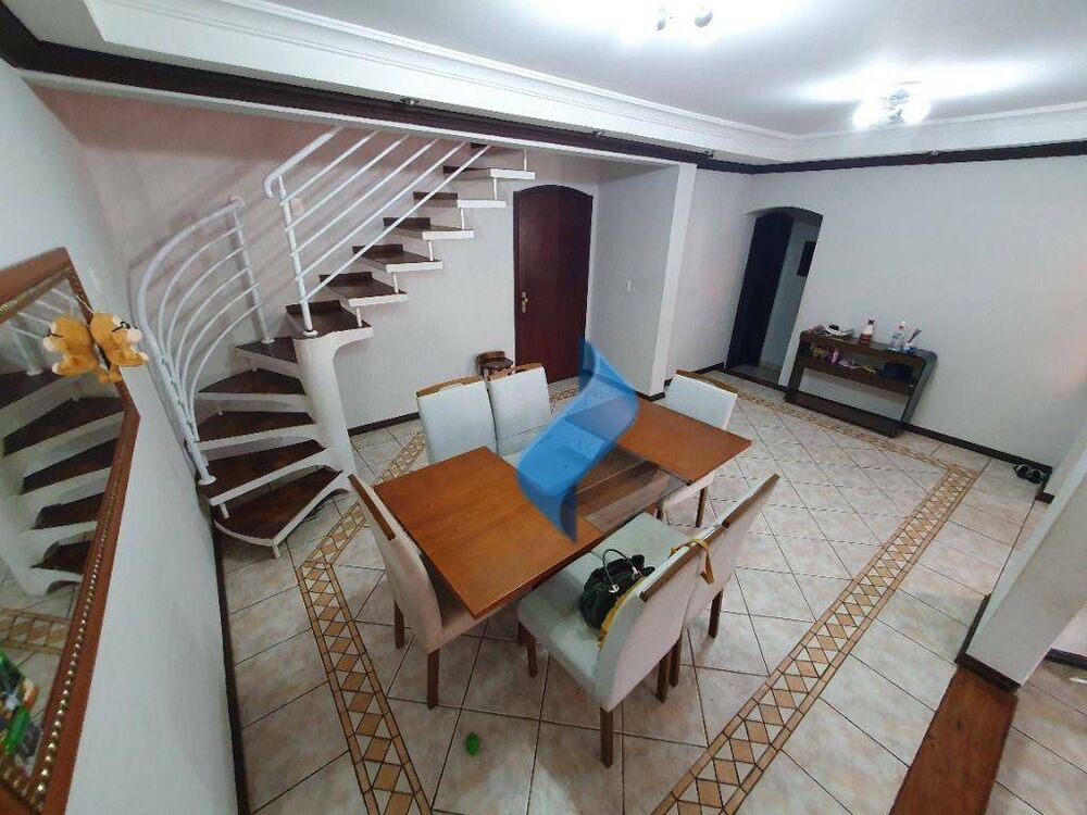 Casa, 4 quartos, 264 m² - Foto 4