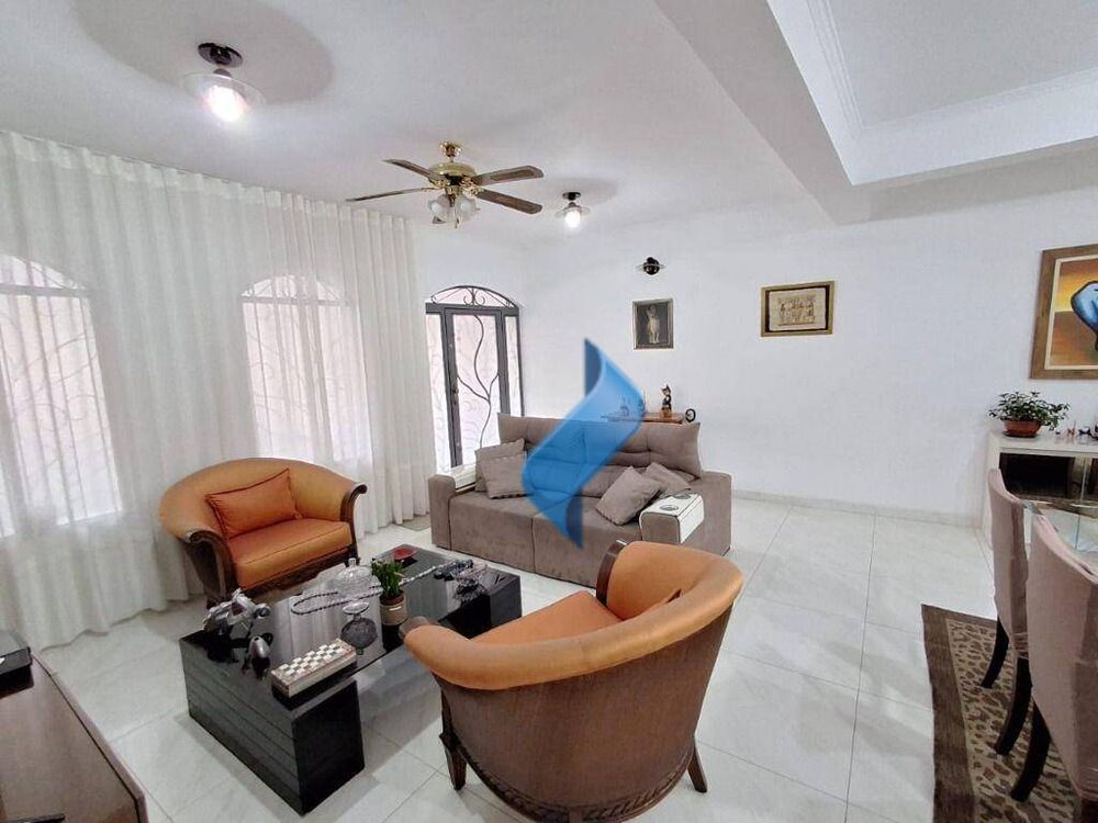 Casa, 3 quartos, 234 m² - Foto 3