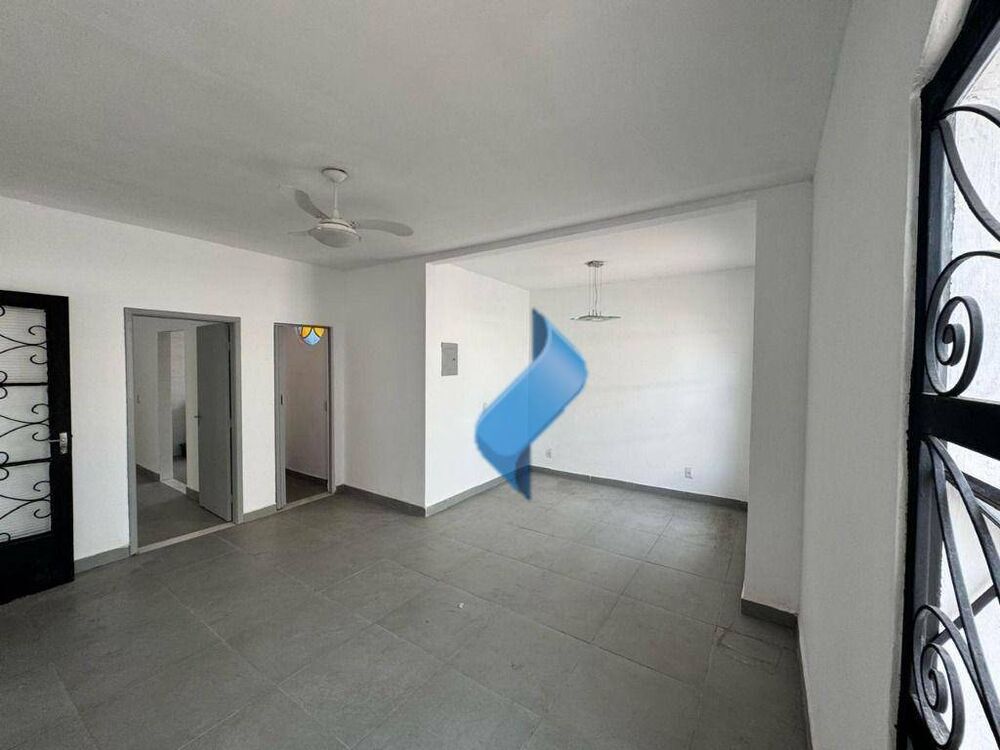 Casa, 3 quartos, 275 m² - Foto 2