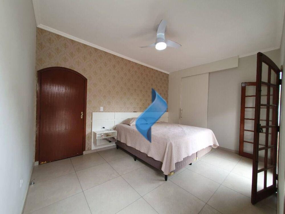 Casa, 4 quartos, 230 m² - Foto 5