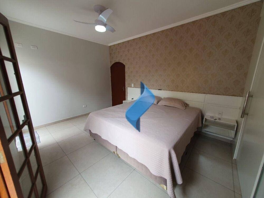 Casa, 4 quartos, 230 m² - Foto 10