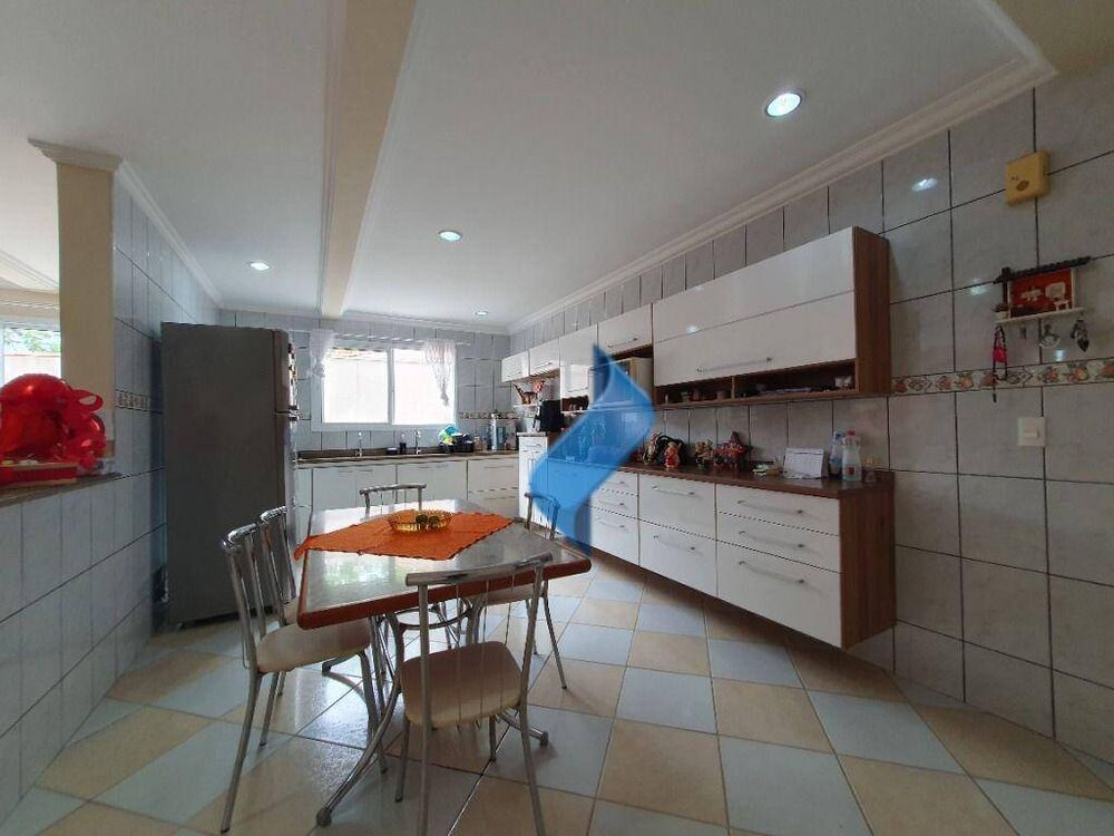 Casa, 4 quartos, 230 m² - Foto 28