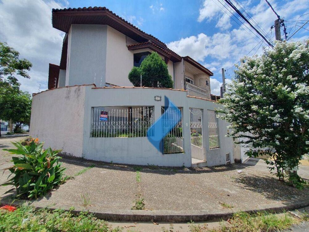 Casa, 4 quartos, 230 m² - Foto 34