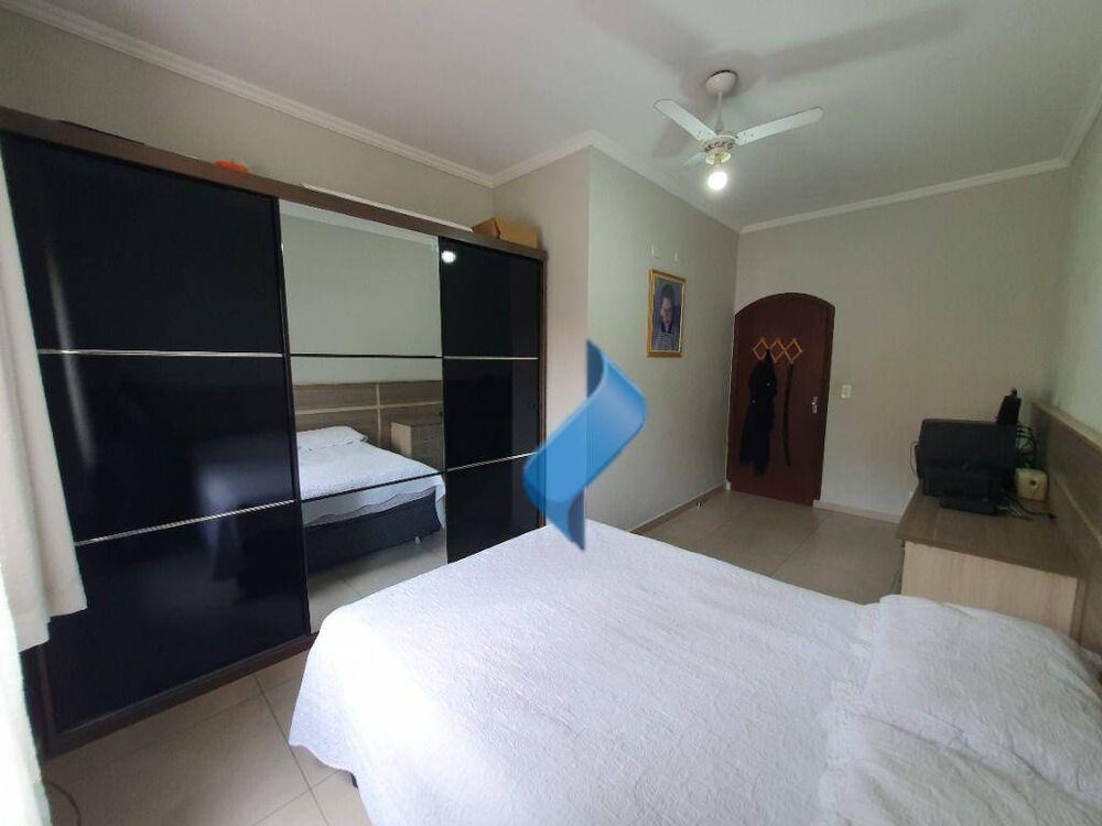 Casa, 4 quartos, 230 m² - Foto 39