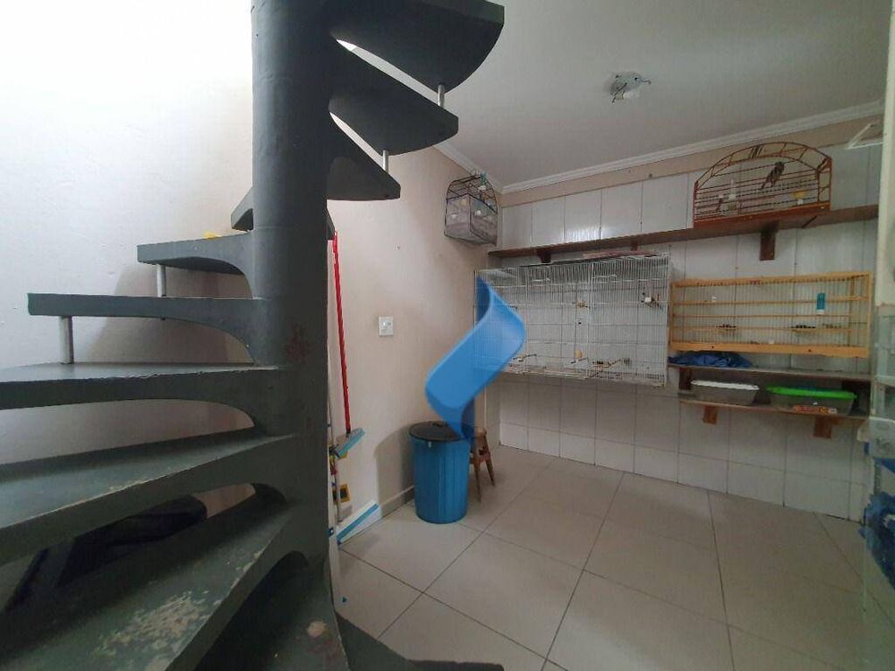Casa, 4 quartos, 230 m² - Foto 19