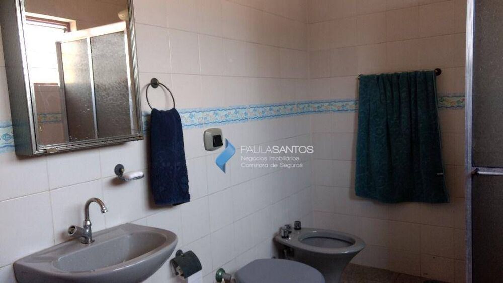 Casa à venda com 3 quartos, 166m² - Foto 4