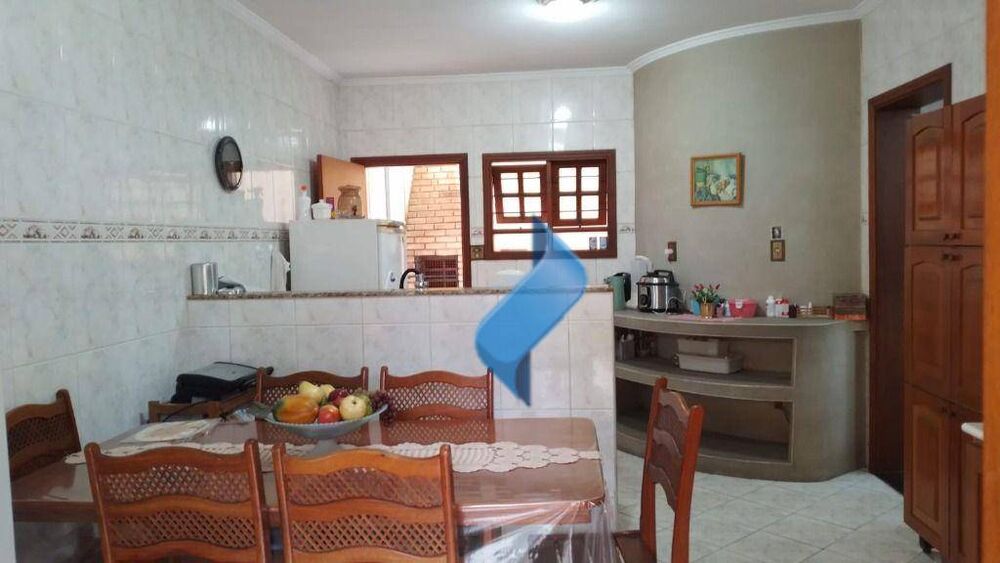 Casa, 3 quartos, 200 m² - Foto 17