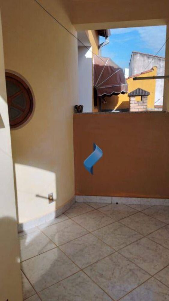 Casa, 3 quartos, 200 m² - Foto 9