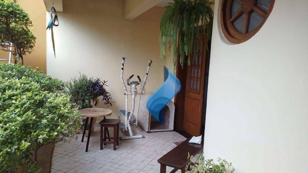 Casa, 3 quartos, 200 m² - Foto 10
