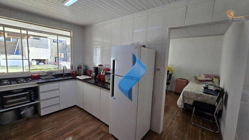 Casa, 3 quartos, 210 m² - Foto 2