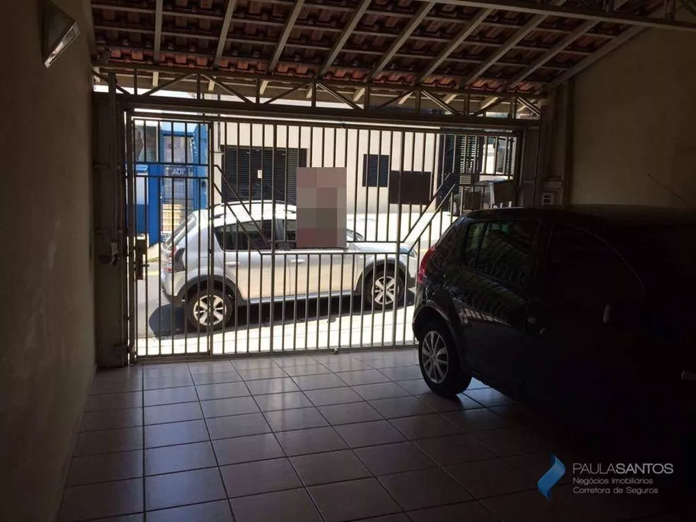 Casa, 3 quartos, 248 m² - Foto 2