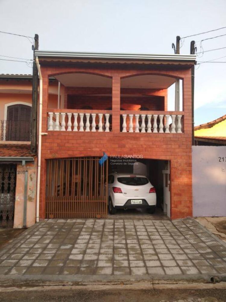 Casa à venda com 3 quartos, 160m² - Foto 1