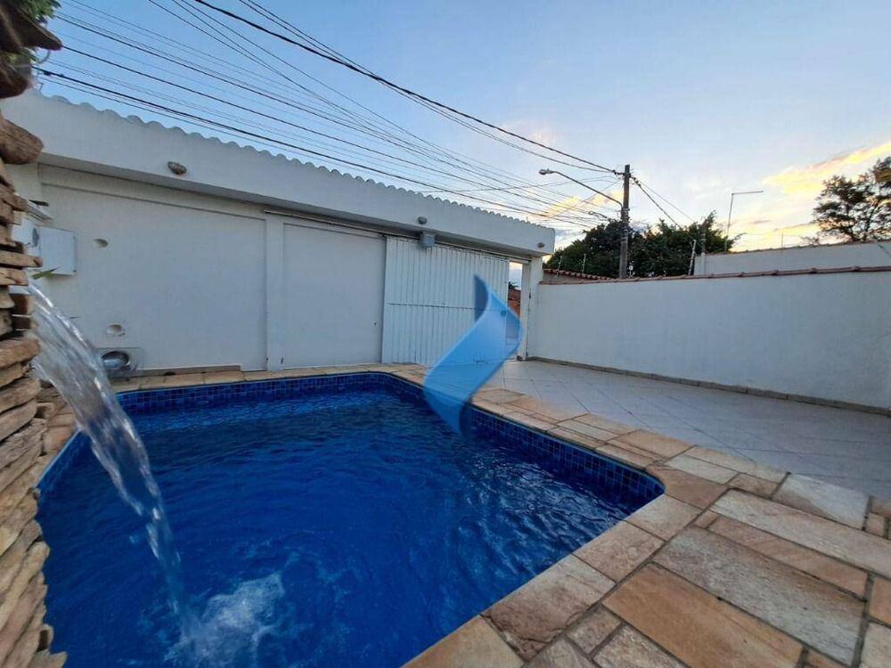 Casa à venda com 3 quartos, 147m² - Foto 3