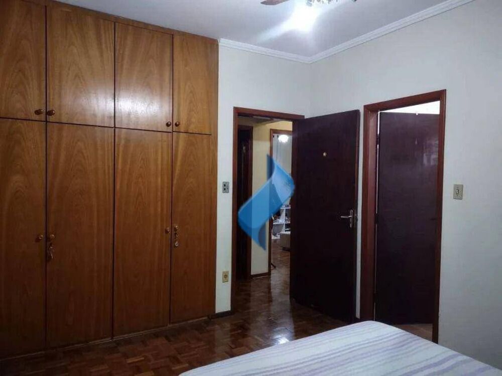 Casa, 3 quartos, 285 m² - Foto 2