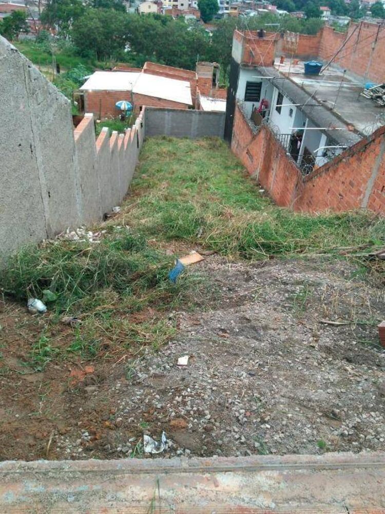 Terreno, 180 m² - Foto 1