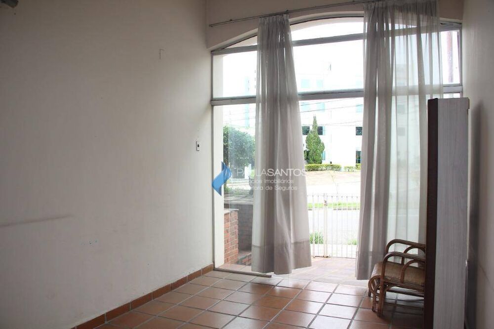 Casa, 3 quartos, 242 m² - Foto 1