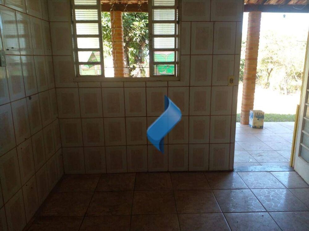 Chácara à venda com 2 quartos, 800m² - Foto 3