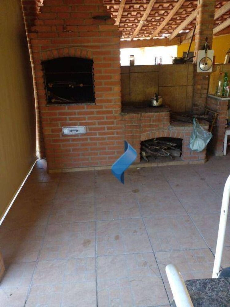 Chácara à venda com 2 quartos, 800m² - Foto 2