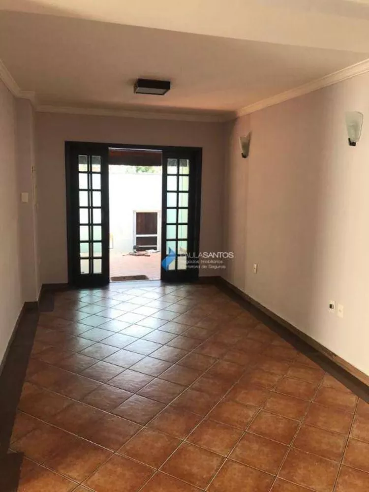 Casa, 4 quartos, 185 m² - Foto 2