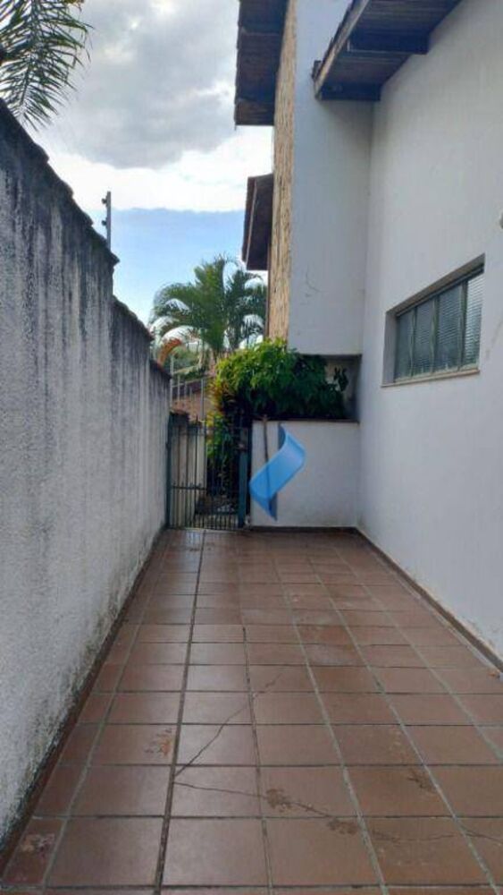 Casa, 3 quartos, 299 m² - Foto 2