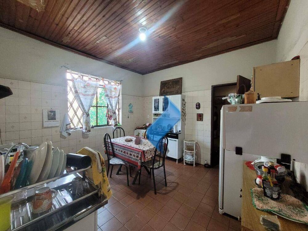 Casa, 3 quartos, 172 m² - Foto 2