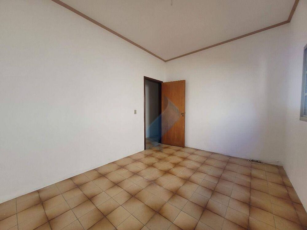 Casa para alugar com 2 quartos, 96m² - Foto 11
