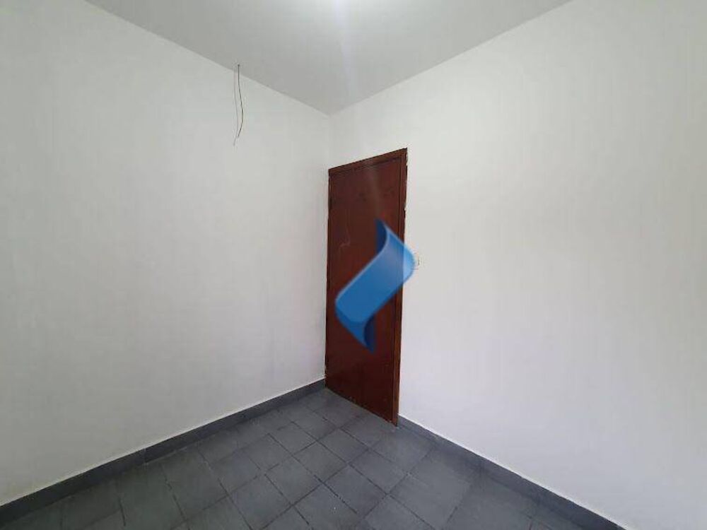Apartamento para alugar com 3 quartos, 110m² - Foto 11