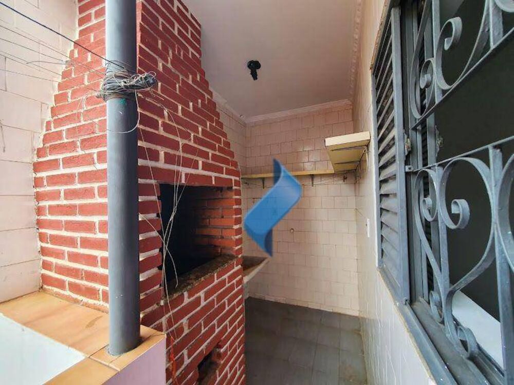 Apartamento para alugar com 3 quartos, 110m² - Foto 19