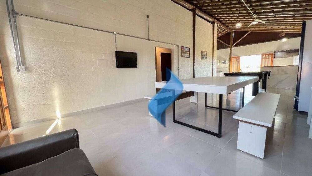 Chácara, 3 quartos, 1060 m² - Foto 2